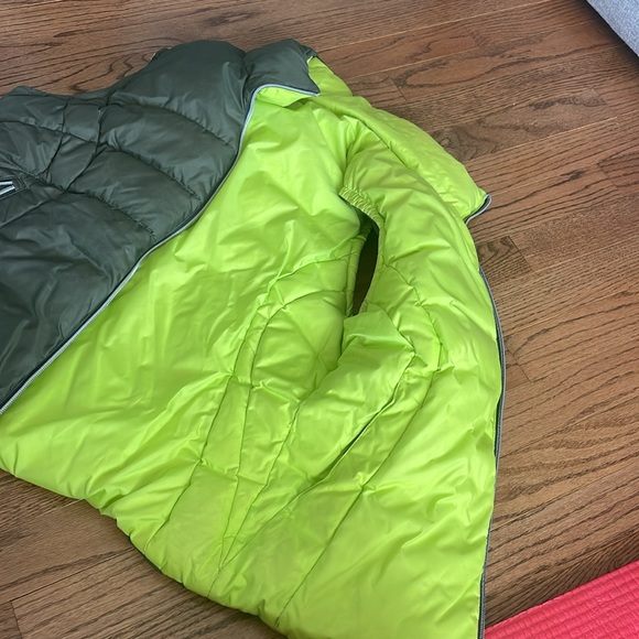 Nike vest - Picture 2 of 5